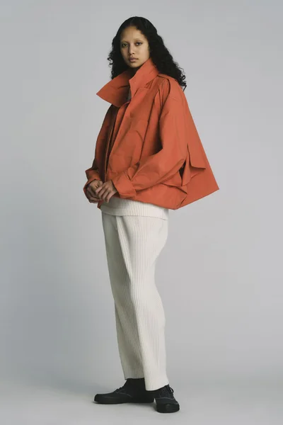 Look 16